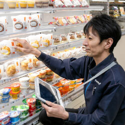 最初は両親がコンビニ経営を検討していた