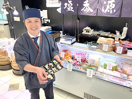 【元:派遣会社】独立して年収倍増！未経験だった私も今では「漬物の試食販売」が天職!