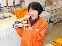 野菜の国産比率は8割以上。国内農家との契約栽培を積極的にすすめています。