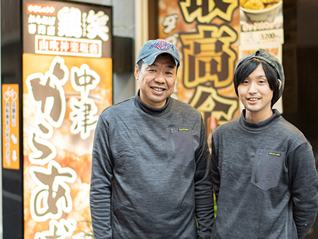 何件も食べ歩いた結果、鶏笑が一番、美味しかったので加盟を決意！