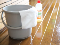 床ワックス、室内クリーニング、網戸張替などの室内補修工事etc.を行っていただきます