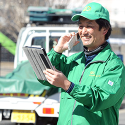 日が暮れたら植木の仕事は終了