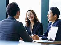 保険の勉強会や育成代理店制度など代理店同士の交流の機会もあるので、仲間もできます