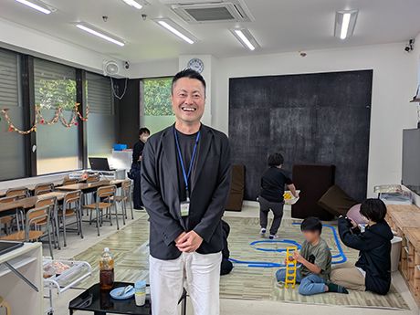 子どもの未来を本気で支えるために、誇りを持って働けるホワイト企業を実現します。