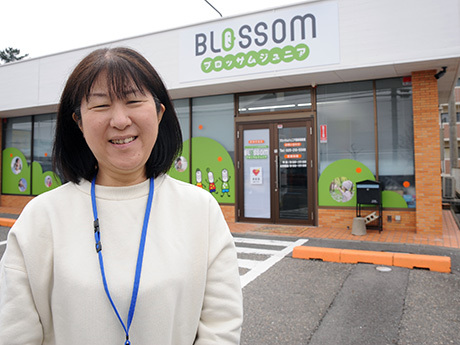 福祉の知識も経験も資格もない私でも、本部の手厚いサポートで社会貢献ができた♪