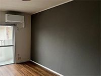 壁や天井のクロス張りといった基礎的な技術は、研修で身に付きます。