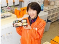 野菜の国産比率は８割以上。国内農家との契約栽培を積極的にすすめています。