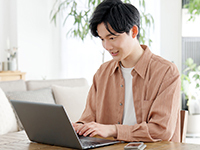 生成AIスクールはオンラインなので、オーナーの業務もオンラインで完結可能。