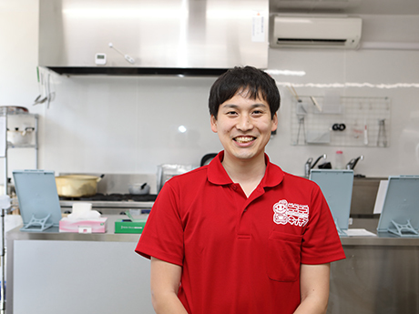 本部のSVをしながら2021年4月に開業。今の時勢でもニコニコならいけると確信した。