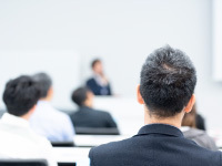 「本当にこんなうまい話があるのか……？」と思う方も、一度説明会へお越しください！